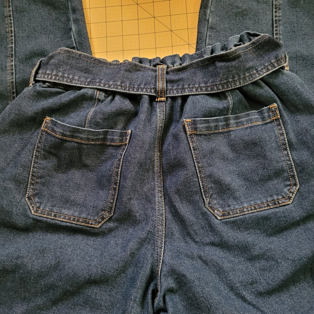 Time and Tru  Blue Jeans Elastic Waist with Belt Misses Size 8 - Picture 7 of 9